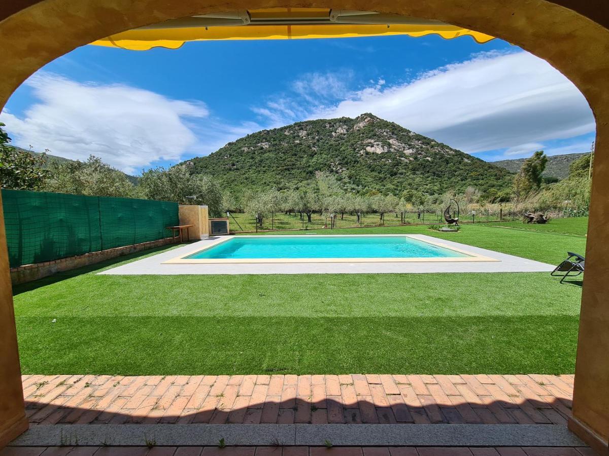 Villa Paola San Teodoro Con Piscina Privata Lu Lioni Buitenkant foto