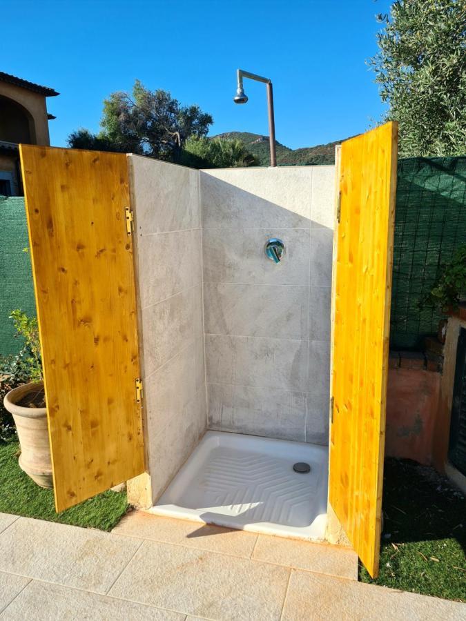 Villa Paola San Teodoro Con Piscina Privata Lu Lioni Buitenkant foto
